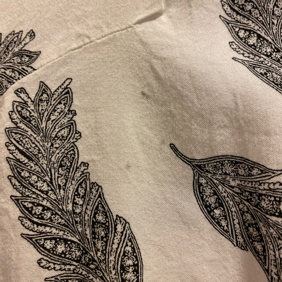 H&M Tank Top - Picture 2 of 3